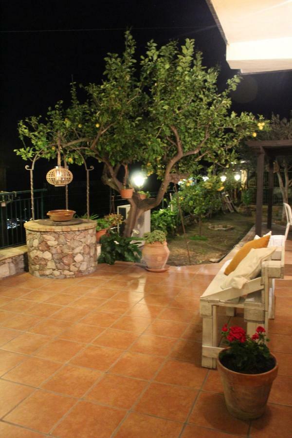 Casa Vacanze Marale Castelmola Exterior foto